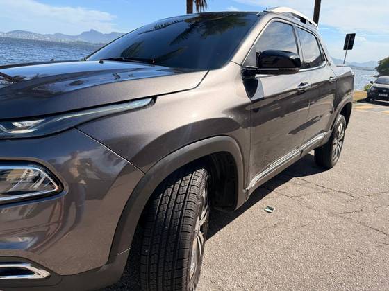 FIAT TORO 1.3 TURBO 270 FLEX VOLCANO AT6 FIAT TORO 1.3 TURBO 270 FLEX VOLCANO AT6